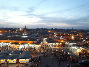 città alla sera